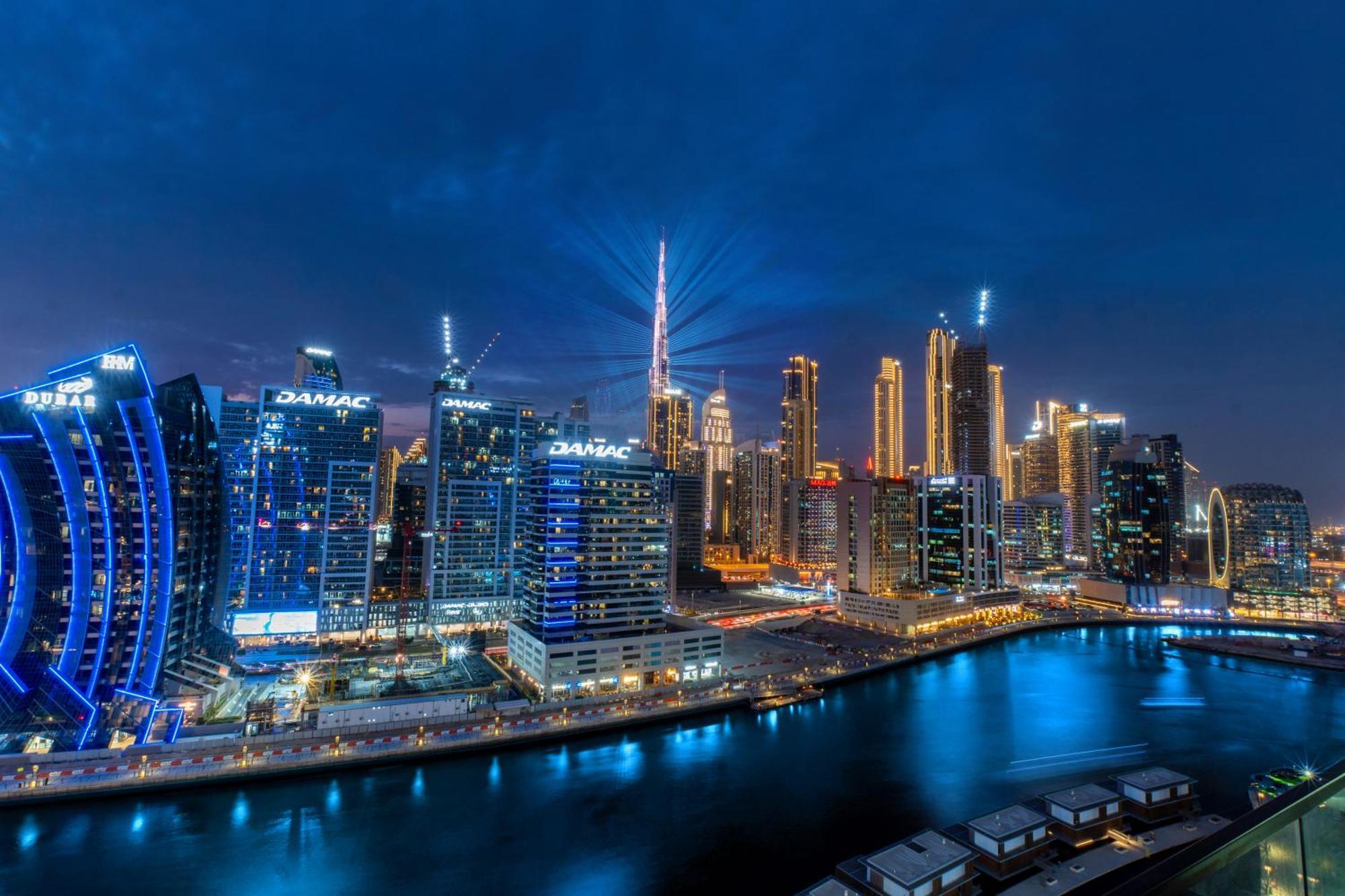 Luxury Infinity Pool With Burj View * Dubai